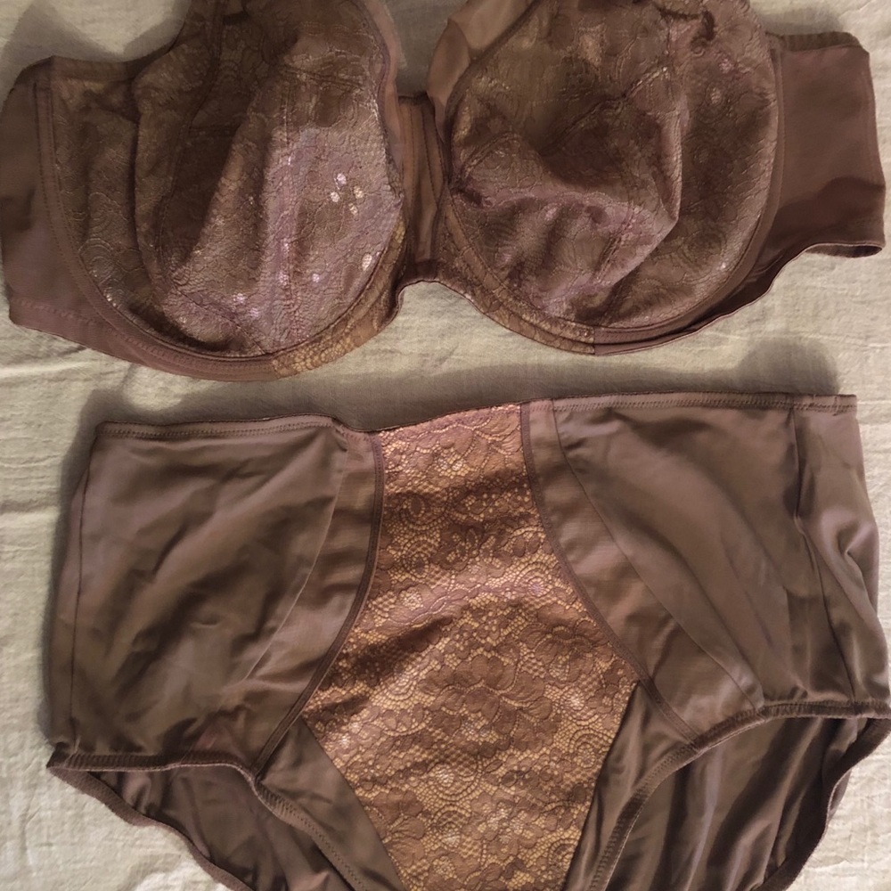 Bra and underwear set NWOT